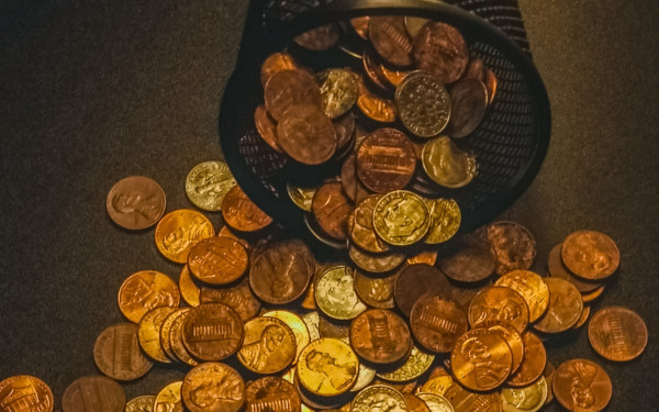 Ακάθεκτη θα συνεχιστεί η άνοδος της τιμής του χρυσού, λένε οι αναλυτές