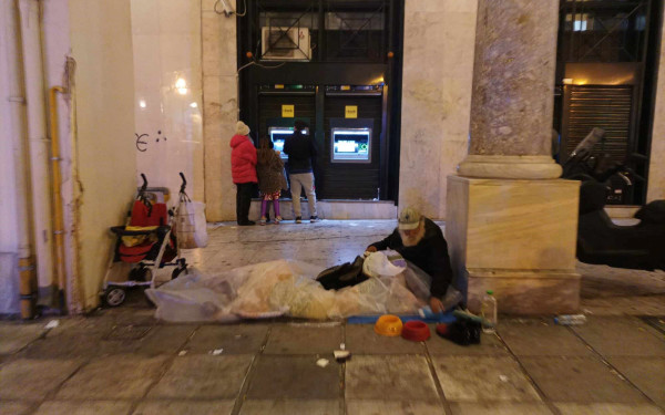 Παγκόσμια Ημέρα Αστέγων: Ολοένα και μεγαλύτερης ηλικίας οι «αόρατοι» συμπολίτες μας