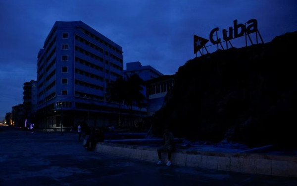 Η Κούβα «περιμένει» τον κυκλώνα «Όσκαρ» ενώ βρίσκεται 2 ημέρες χωρίς ηλεκτρικό ρεύμα (φωτ.)