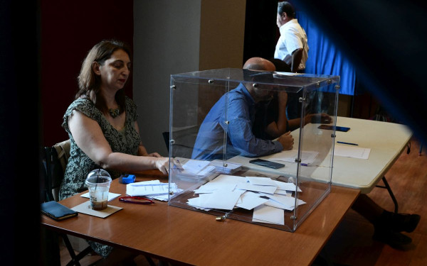 Δημοσκόπηση Pulse: «Ανεβασμένη» η ΝΔ μετά τη συζήτηση για τον προϋπολογισμό - Βουλή με 9 κόμματα (βίντεο)