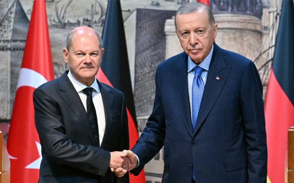 Πωλήσεις όπλων στην Τουρκία φέρεται να έχει εγκρίνει η Γερμανία - «Το συζητάμε για τα Eurofighter» λέει ο Σολτς