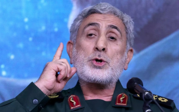 Ιράν: Ο επικεφαλής των Κουντς, Ισμαήλ Καανί, φέρεται να επανεμφανίστηκε σε μνημόσυνο (βίντεο)