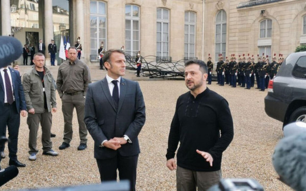 Ο Ζελένσκι διέψευσε ότι ετοιμάζει σχέδιο εκεχειρίας για την Ουκρανία