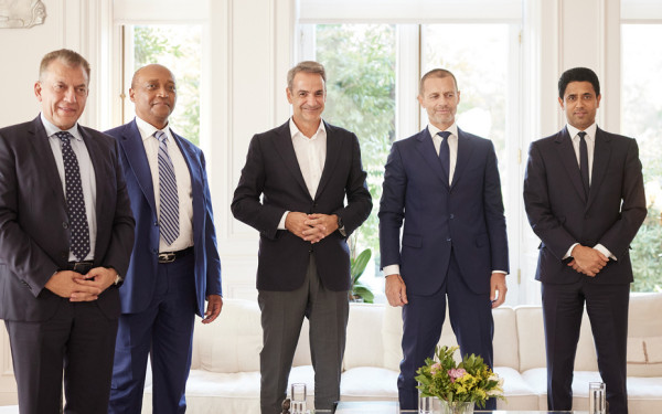 Συνάντηση Μητσοτάκη - Τσέφεριν: Στο επίκεντο τα μέτρα της κυβέρνησης για την αντιμετώπιση της οπαδικής βίας