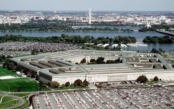 Πεντάγωνο: «Όχι» στην επιθυμία Τραμπ για άμεση αποστολή 10.000 στρατιωτών στα σύνορα με το Μεξικό