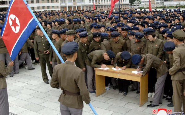 Βόρεια Κορέα: Περίπου 1,4 εκατ. νέοι εντάχθηκαν στις ένοπλες δυνάμεις την τελευταία εβδομάδα