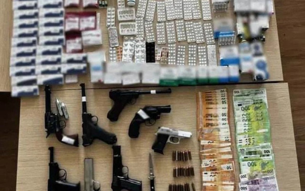 Χειροπέδες σε διακινητή αναβολικών σε αθλητές - «Χρυσές» μπίζνες με πάνω από 250.000 ευρώ έσοδα από τα παράνομα σκευάσματα