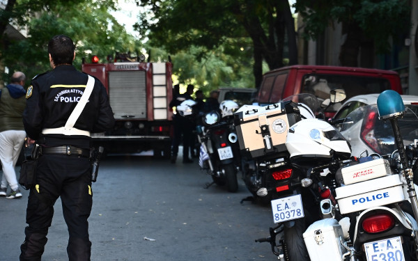 Έκρηξη στους Αμπελόκηπους: «Δεν προκύπτουν οι πράξεις που του αποδίδονται» - Αναφέρει ο συνήγορος του 26χρονου