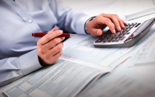 Αντίστροφη μέτρηση για τις δηλώσεις: Τι να ελέγξετε στα προσυμπληρωμένα στοιχεία