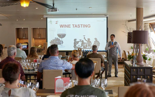 Προβολή στην Ιαπωνία της ελληνικής κρουαζιέρας και του οινικού τουρισμού