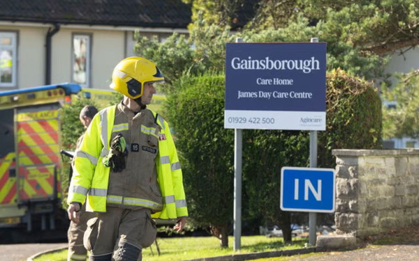 Τραγωδία στην Αγγλία: Νεκροί 3 ηλικιωμένοι σε οίκο ευγηρίας - Άλλοι 4 στο νοσοκομείο