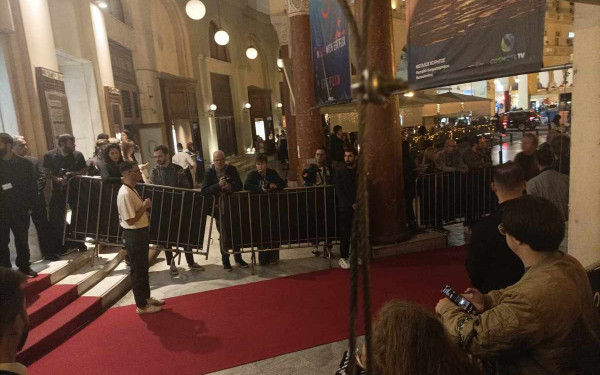 Θεσσαλονίκη: Κόκκινο χαλί στο Ολύμπιον για την Ζιλιέτ Μπινός και τον Ρέιφ Φάινς