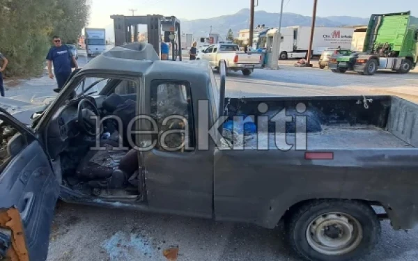 Ιεράπετρα: Κοιμήθηκε πάνω στο τιμόνι και έπεσε πάνω σε δύο δέντρα και έναν στύλο της ΔΕΗ