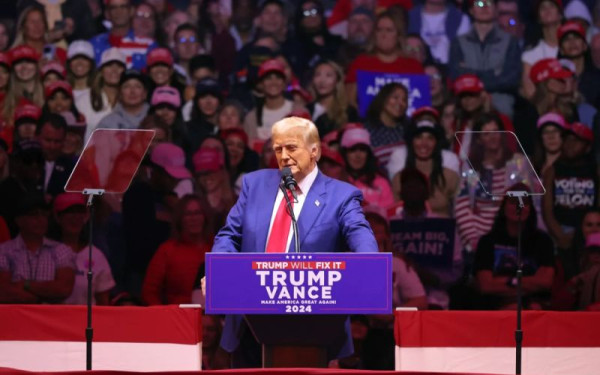 Εκλογές ΗΠΑ: Σφοδρές αντιδράσεις μετά τα σχόλια για το Πουέρτο Ρίκο στη συγκέντρωση Τραμπ - «Δεν είμαι ναζιστής, είμαι το αντίθετο», λέει ο μεγιστάνας