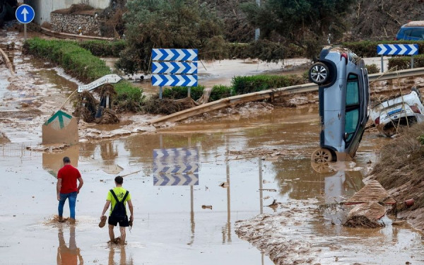 Στη Βαλένθια ο καθηγητής Ευθύμης Λέκκας - Αυτοψία στην πληγείσα περιοχή και να συλλεχθούν νέα επιστημονικά δεδομένα