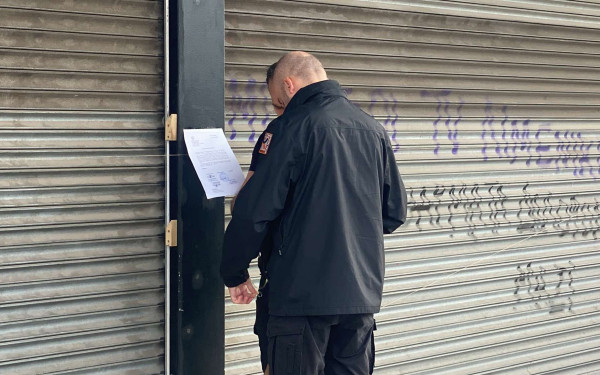 Θεσσαλονίκη: Σφραγίστηκε το κλαμπ που σέρβιρε αλκοόλ σε ανήλικα και κατέληξαν στο νοσοκομείο (βίντεο, φωτ.)