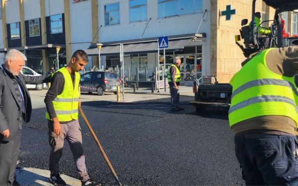 ΟΑΣΘ: Ο Κ. Ταγγίρης επιθεώρησε τις εργασίες ασφαλτόστρωσης στον Ν. Σ. Σταθμό