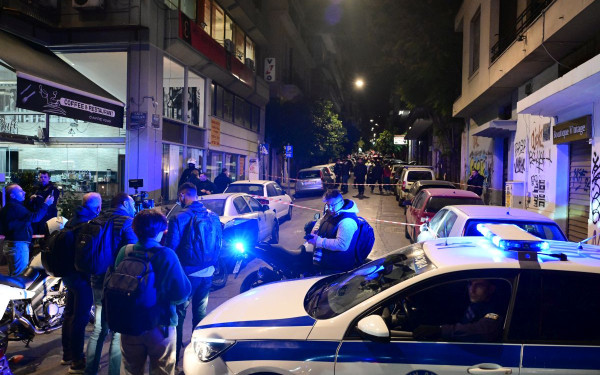 Πυροβολισμοί με έναν νεκρό και έναν τραυματία στην Κυψέλη (βίντεο, φωτ.)
