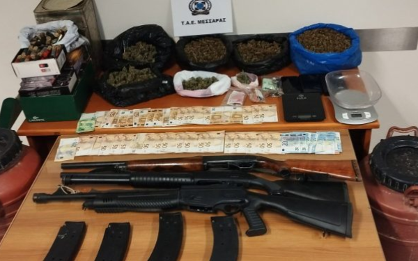 Ηράκλειο: Σύλληψη 32χρονου - Στην κατοχή του εφτά συσκευασίες ναρκωτικών και τρία όπλα