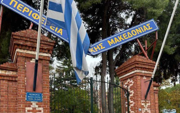 Φεύγει για Βρυξέλλες και αφήνει πίσω του... «συντρίμμια» ο ﻿Απόστολος Τζιτζικώστας