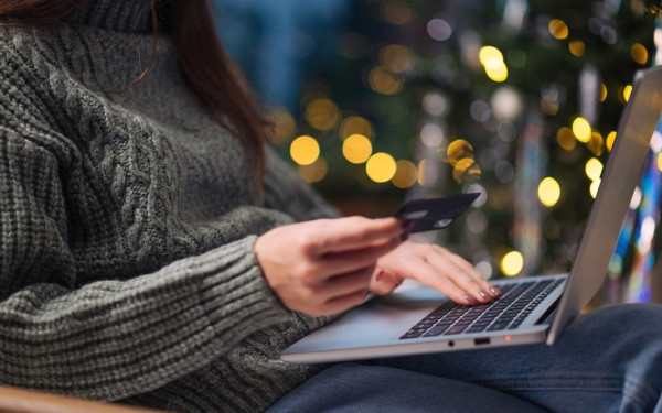 Μείωση στα περιστατικά απάτης στις μεταφορές πίστωσης: Μια απάτη ανά 136.000 συναλλαγές