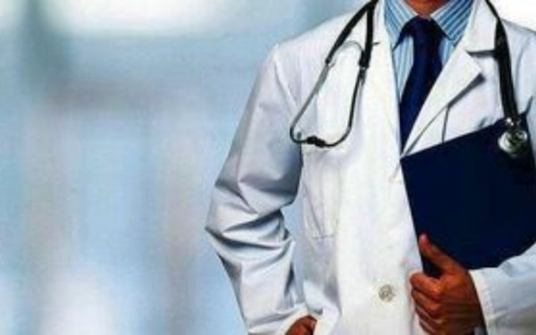 ΙΣΑ: Να μην εξαιρεθεί καμία ειδικότητα γιατρών από την παραμονή στο ΕΣΥ, λόγω συμπλήρωσης του ορίου ηλικίας