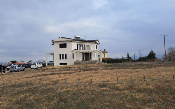 Τραγωδία στην Ξάνθη: Νεκρός 16χρονος σε σπίτι από διαρροή αερίου - Μαζί με τα αδέρφια του βρέθηκαν λιπόθυμα