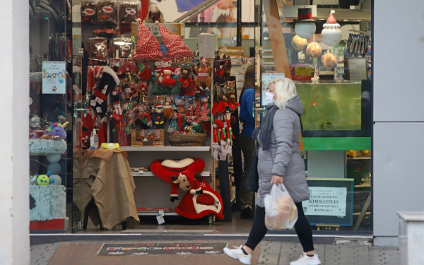 Θεσσαλονίκη: Με το βλέμμα στις γιορτές το λιανεμπόριο - Οι συγκρατημένες προσδοκίες και η επίμονη ακρίβεια
