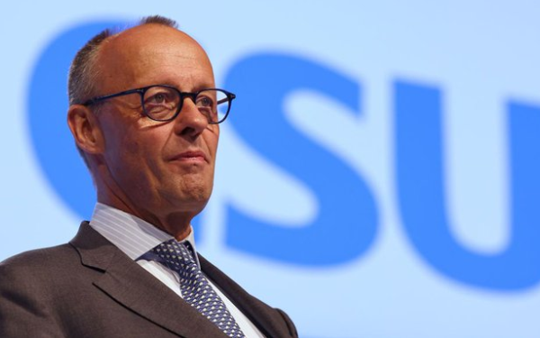 Ουκρανία: : Ο επικεφαλής των Γερμανών Χριστιανοδημοκρατών Μερτς επισκέπτεται το Κίεβο