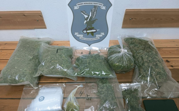 Πέντε συλλήψεις για ναρκωτικά σε μια μέρα σε Θεσσαλονίκη και Πιερία (φωτ.)