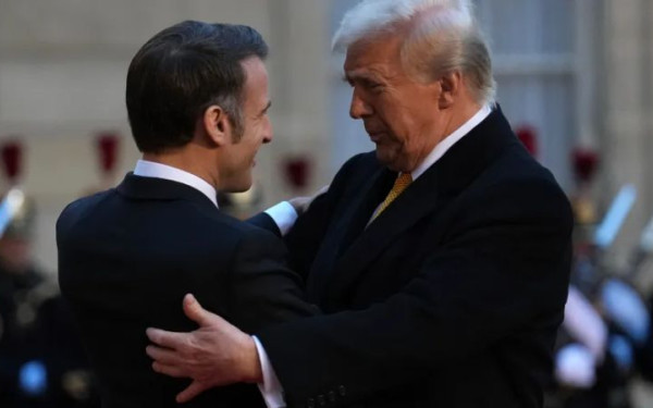Στον Λευκό Οίκο «πιθανόν τη Δευτέρα» ο Μακρόν για συζητήσεις για την Ουκρανία - «Στα χέρια της Ρωσίας ο τερματισμός του πολέμου», λέει ο Τραμπ