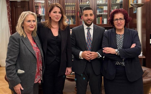 Το Υπουργείο Κοινωνικής Συνοχής και Οικογένειας και οι δικηγορικοί σύλλογοι μαζί για δωρεάν νομική βοήθεια σε θύματα έμφυλης βίας