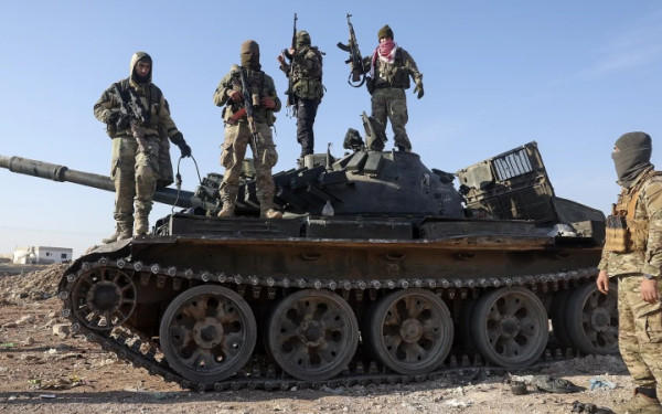 H Συρία σε σπιράλ αβεβαιότητας - Τα σενάρια για την τύχη του Άσαντ και η επόμενη μέρα