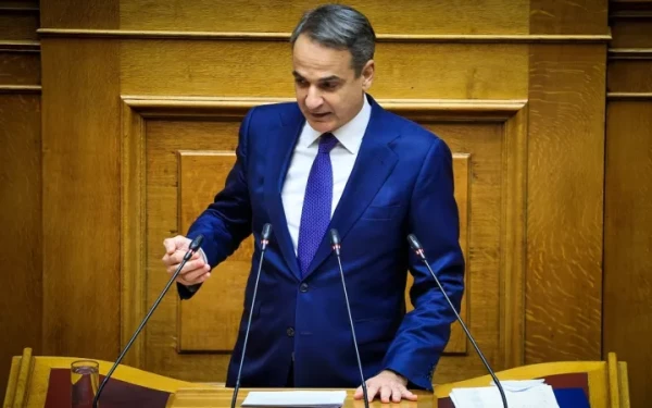 Βουλή - Προϋπολογισμός 2025 - Μητσοτάκης: «Εκτιμώ ότι το 2027 ο μέσος μισθός θα είναι πάνω από τα 1500 ευρώ»