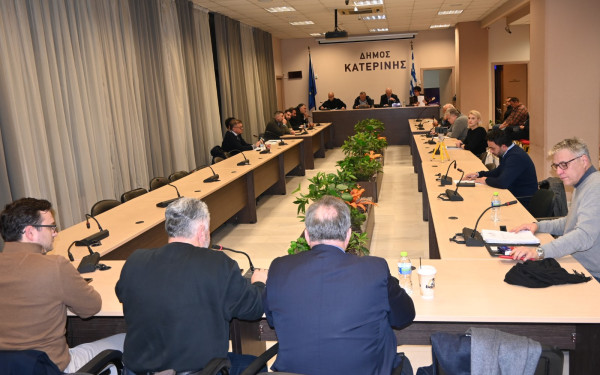 Κατερίνη: Εφαρμογή ελεγχόμενης στάθμευσης για αντιμετώπιση του κυκλοφοριακού
