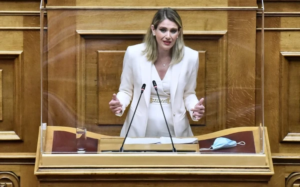 Η Άννα Ευθυμίου για τις αναπηρικές συντάξεις και τον επανυπολογισμό των συντάξεων των πρώην ασφαλισμένων του ΤΣΠΕΤΕ