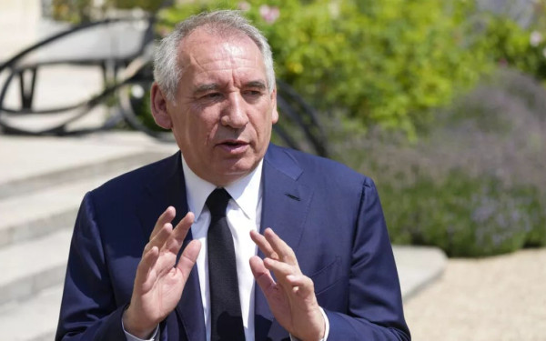 Φ. Μπαϊρού:  Αντιμέτωπος με αιτιάσεις δεξιών και αριστερών μετά τις δηλώσεις του για το συνταξιοδοτικό