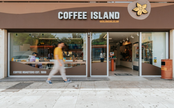 Coffee Island: Ισχυροποίηση δικτύου σε Θεσσαλονίκη και Βόρεια Ελλάδα και… πλώρη για Ινδία
