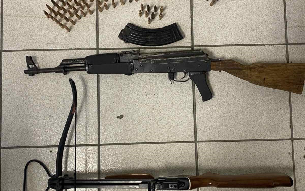 Πιερία: Τον έπιασαν με τουφέκι και κάνναβη (φωτ.)