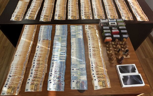 Λαθρεμπόριο ποτών: 12 συλλήψεις μελών κυκλώματος που δρούσε σε Αττική και Λαμία - Πώς μετακινούσαν τα φορτία (φωτ.)