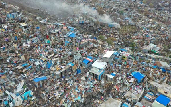 Γαλλία - Μαγιότ: Δύσκολη η κατάσταση μετά τον φονικό τυφώνα