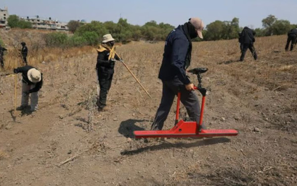 Μεξικό: Εντοπίστηκαν 12 πτώματα σε μυστικούς τάφους