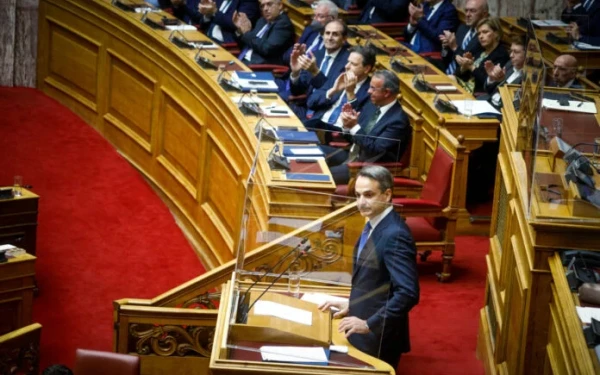 Βουλή - προϋπολογισμός - Μητσοτάκης: Δωρεάν φάρμακα σε όλους τους δικαιούχους του ΕΚΑΣ - Αναγνωρίζεται η επικινδυνότητα των ένστολων