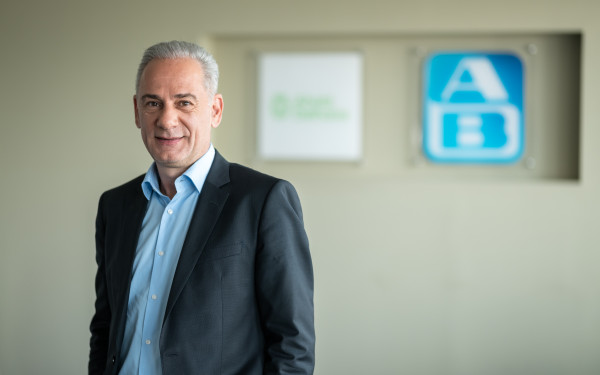 ΑΒ Βασιλόπουλος: Γέφυρα εξαγωγών η Θεσσαλονίκη – Έσοδα 100 εκατ. από το  Hub στη Σίνδο