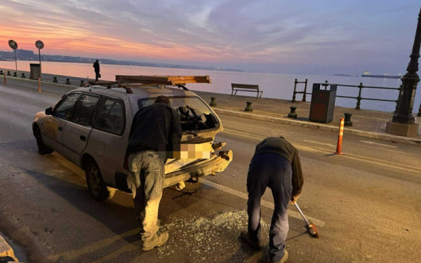 Θεσσαλονίκη: Τροχαίο με υλικές ζημιές στη Λεωφόρο Νίκης (φωτ.)