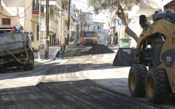 Ασφαλτοστρώσεις και σύγχρονος φωτισμός σε δρόμους των Συκεών
