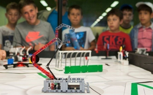 Διάκριση για την εθνική ομάδα ρομποτικής First Global - ΔΕΗ Team Greece 