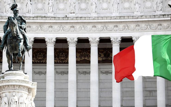 Ιταλία: «Οι δασμοί του Τραμπ θα έχουν τεράστιο αντίκτυπο στις ιταλικές επιχειρήσεις»