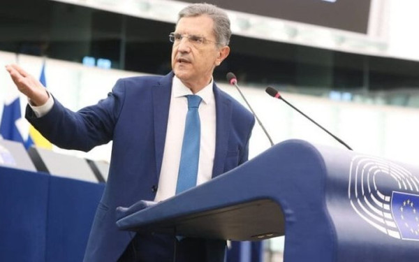 Αυτιάς σε Κομισιόν: «Εξαιρέστε τις αμυντικές δαπάνες από τους δημοσιονομικούς κανόνες για να αναπνεύσουν οι οικονομίες»