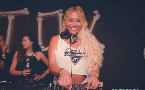 Καλύβια: Προφυλακίζεται η DJ για το πάρτι με τα ναρκωτικά σε πολυτελή βίλα